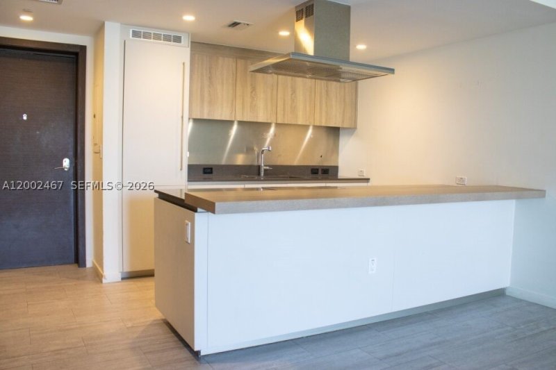 Condo for sale at Brickell Flatiron 1906