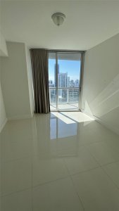 Comprar apartamento no Icon Brickell Tower I 4913