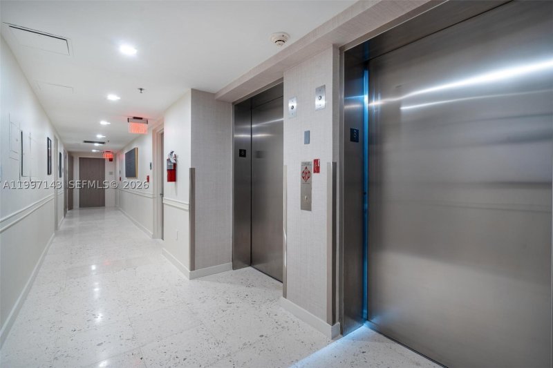 Aluguel de apartamento no Ocean Place East 8F
