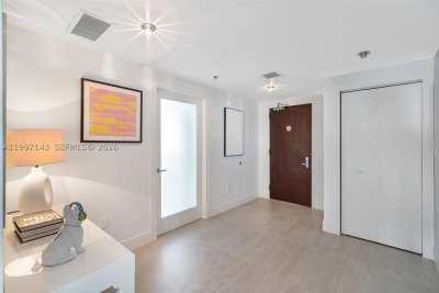 Aluguel de apartamento no Ocean Place East 8F