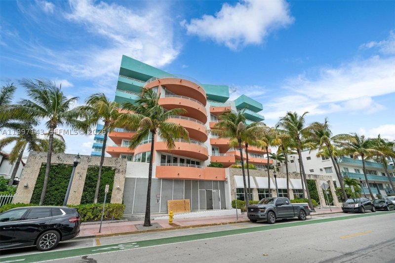 Aluguel de apartamento no Ocean Place East 8F