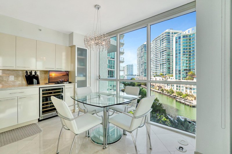 Comprar apartamento en Oceania 4 641