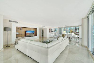 Comprar apartamento en Oceania 4 641