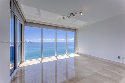 Aluguel de apartamento no Beach Club Two 4601