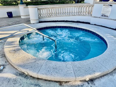 Comprar apartamento no 2000 Williams Island 1801