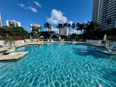 Comprar apartamento no 2000 Williams Island 1801