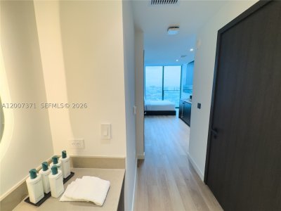 Aluguel de apartamento no E11EVEN Hotel & Residences 3012B