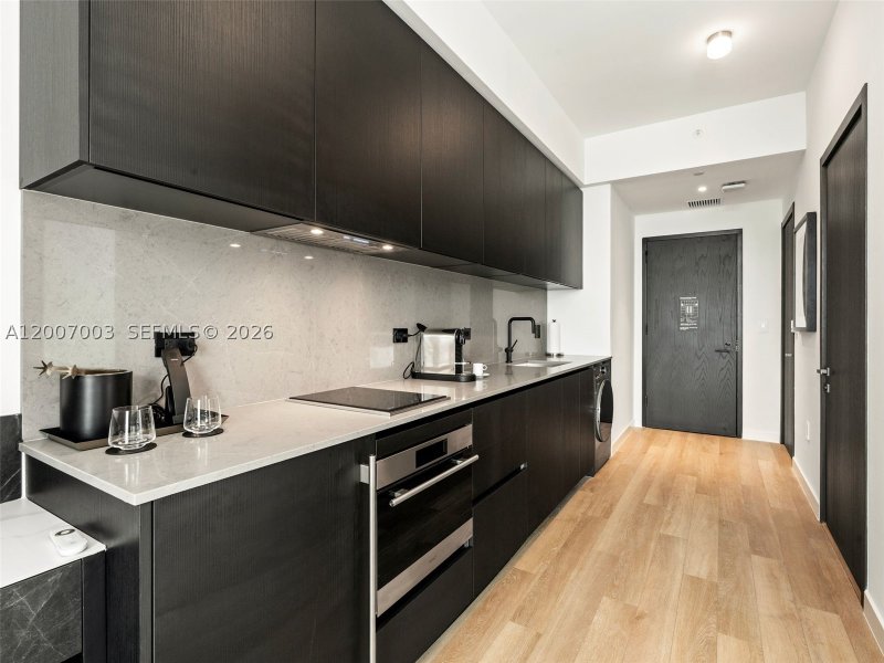 Condo for sale at E11EVEN Hotel & Residences 4202