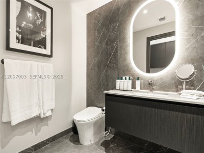 Comprar apartamento en E11EVEN Hotel & Residences 4202