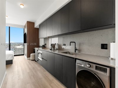 Comprar apartamento en E11EVEN Hotel & Residences 4202