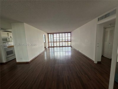 Comprar apartamento en Winston Towers 2020