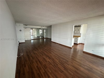 Comprar apartamento en Winston Towers 2020