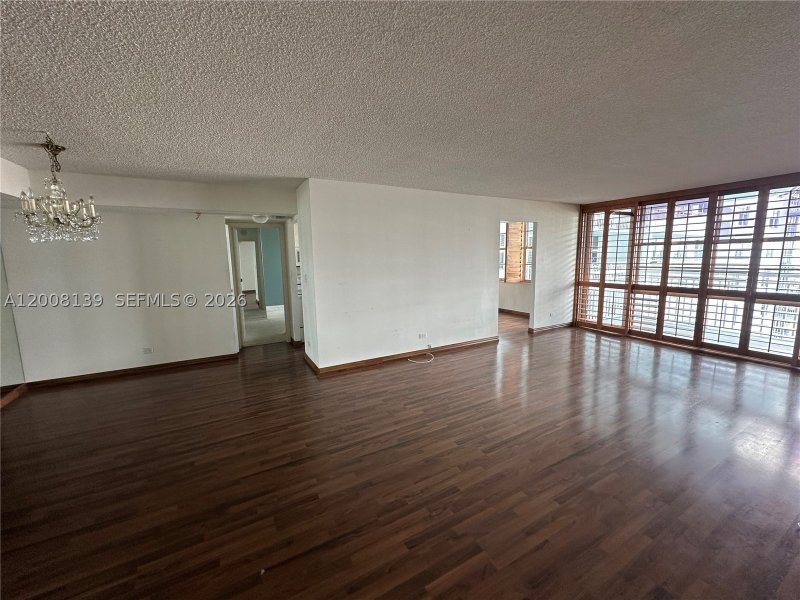 Comprar apartamento en Winston Towers 2020