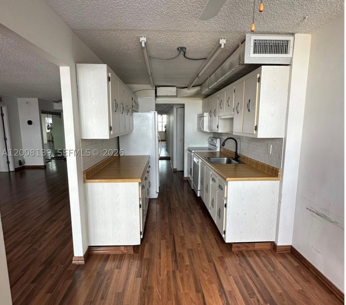 Comprar apartamento en Winston Towers 2020