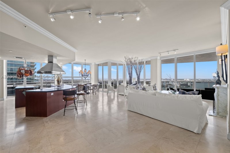 Comprar apartamento en Bellini Bal Harbour 2004