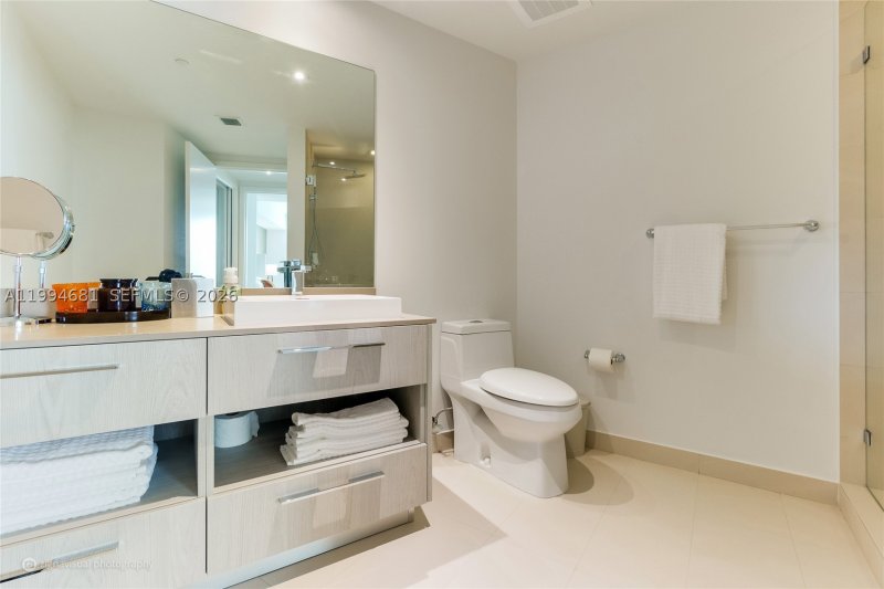Apartment for rent at Hyde Beach Resort Hollywood 2707