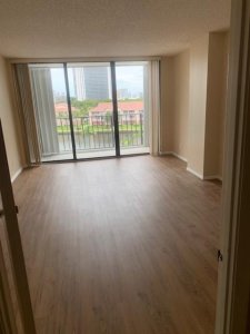 Comprar apartamento no 200 Leslie 626