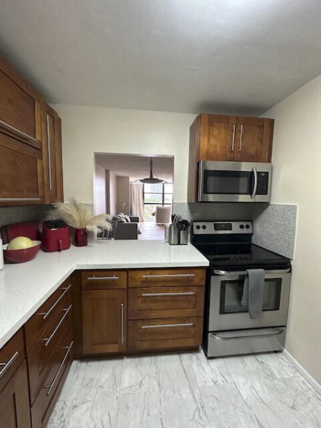 Condo for sale at 200 Leslie 626