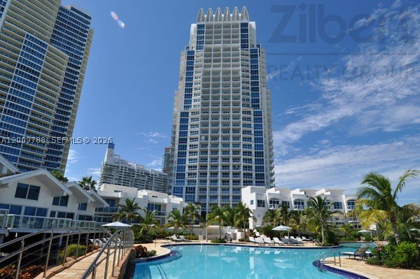 Apartment for rent at Continuum II North 2102
