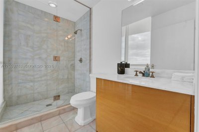 Aluguel de apartamento no Continuum II North 2102