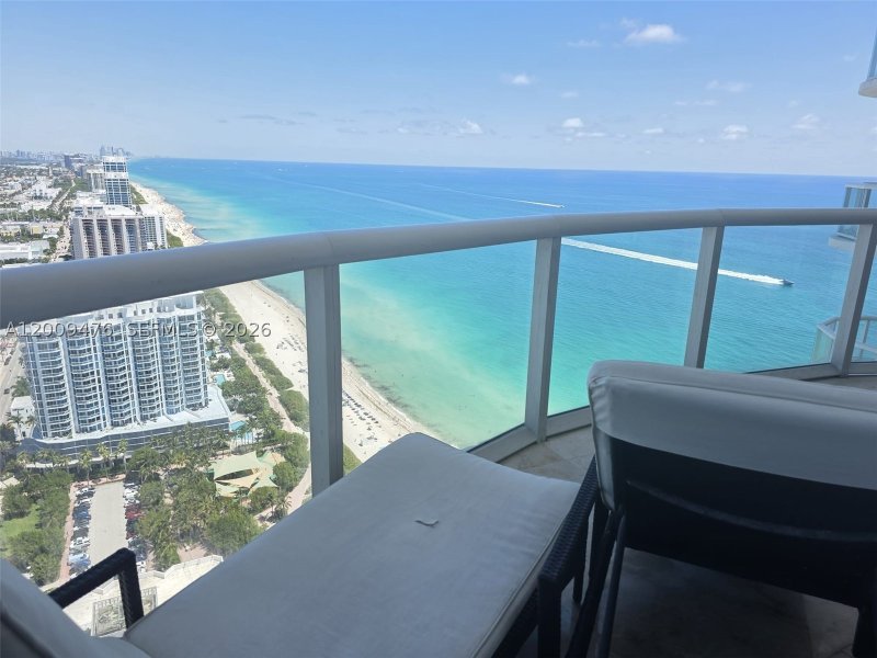 Apartment for rent at Akoya 4311