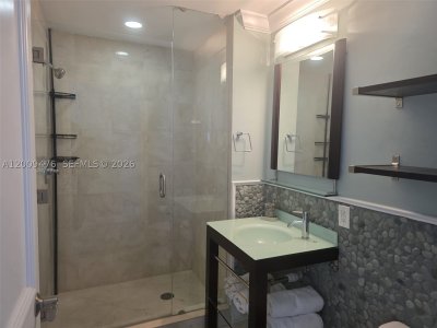 Alquiler de apartamento en Akoya 4311