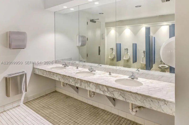 Comprar apartamento no The Club At Brickell Bay 1404