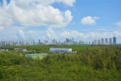 One Fifty One at Biscayne Apt #1609