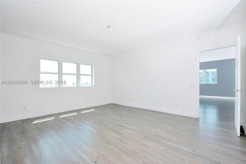 Condo for sale at One Fifty One at Biscayne 1609