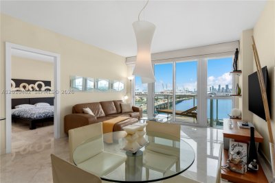 Comprar apartamento no Bentley Bay South 1203