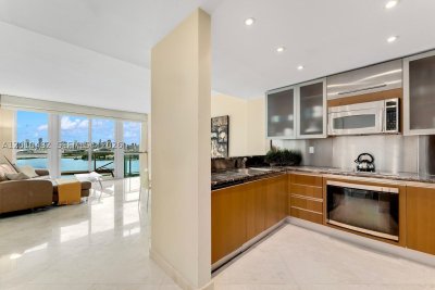 Comprar apartamento no Bentley Bay South 1203