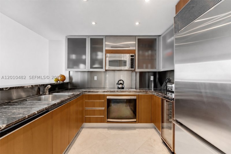 Condo for sale at Bentley Bay South 1203