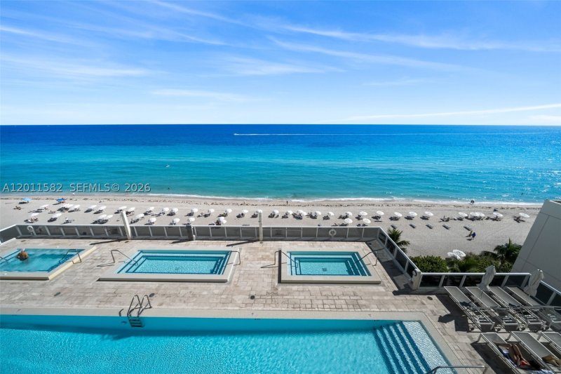 Alquiler de apartamento en Beach Club Two 1002