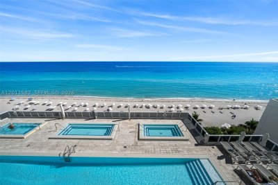 Aluguel de apartamento no Beach Club Two 1002