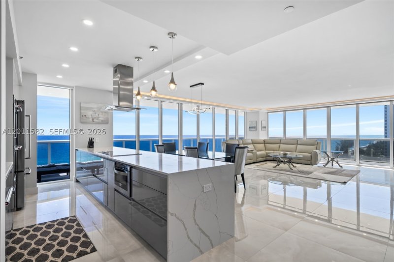 Alquiler de apartamento en Beach Club Two 1002