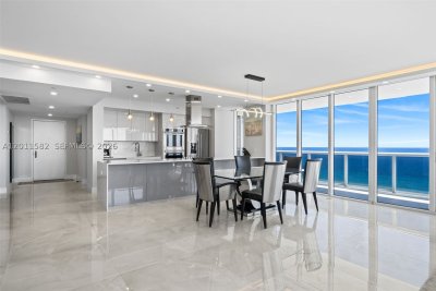 Aluguel de apartamento no Beach Club Two 1002