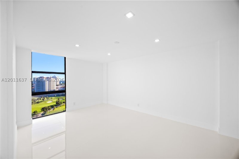 Condo for sale at Coronado I 1938