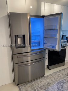 Aluguel de apartamento no Harbour House 602