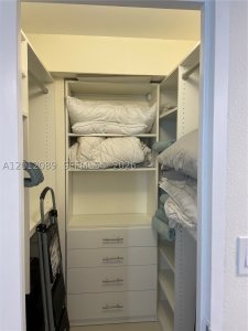 Aluguel de apartamento no Harbour House 602