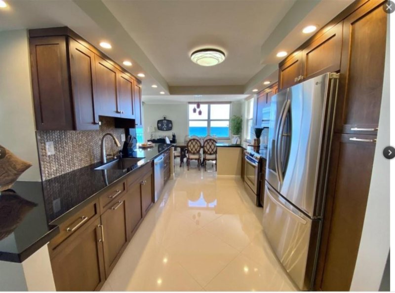 Condo for sale at Oxford Towers 1503