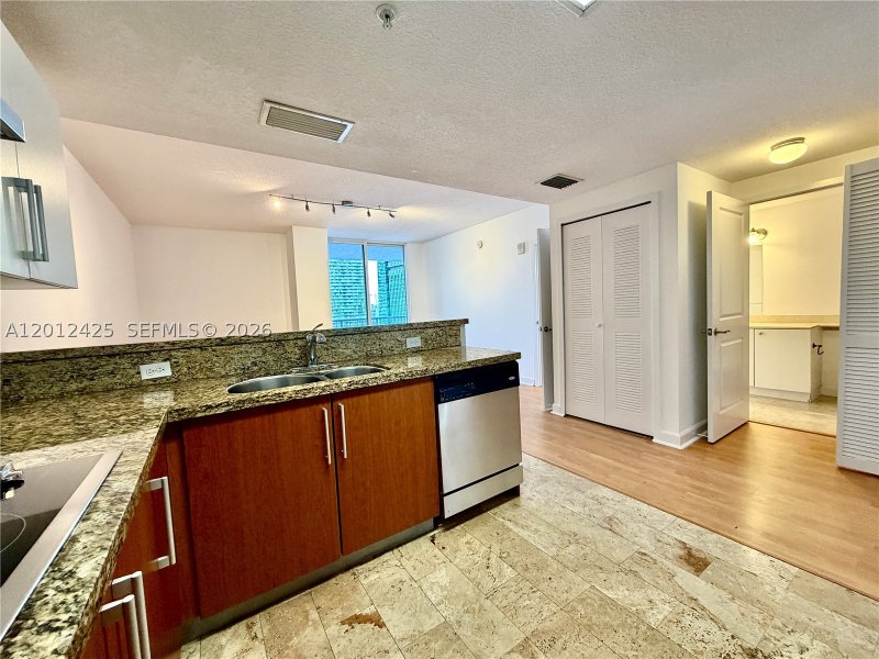 Comprar apartamento en Sail at Brickell 2906