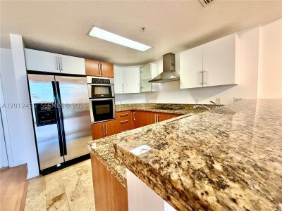 Comprar apartamento no Sail at Brickell 2906
