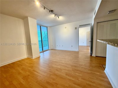 Comprar apartamento no Sail at Brickell 2906