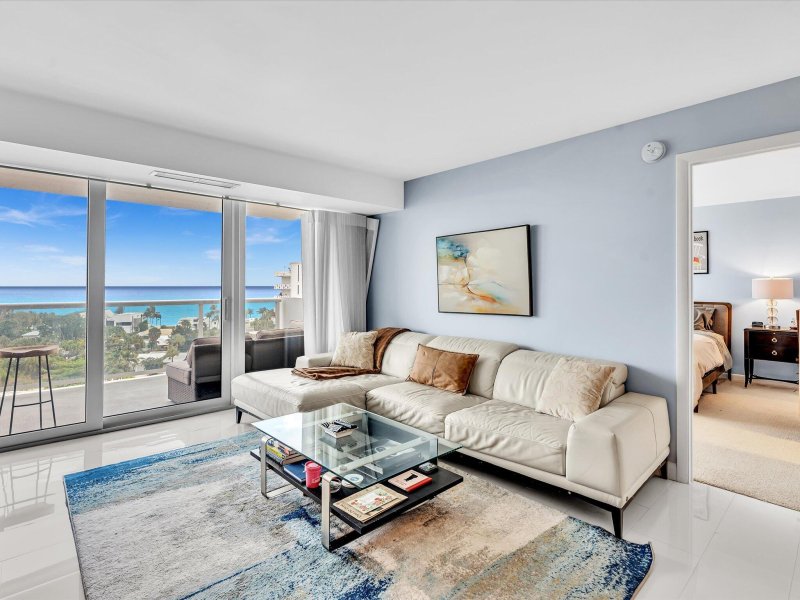 Condo for sale at Vantage View 1102