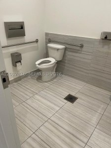 Comprar apartamento no Merrick Manor CU-3G-3H-3I-