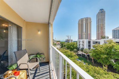 Comprar apartamento en Marbella Tower 604
