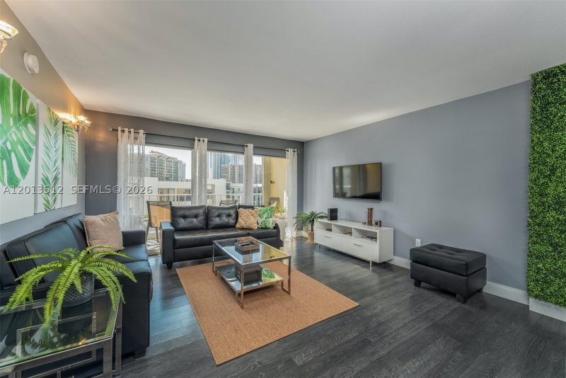Comprar apartamento en Marbella Tower 604