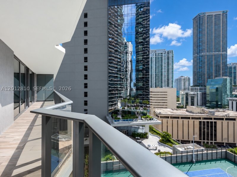 Comprar apartamento en SLS Lux Brickell 1602