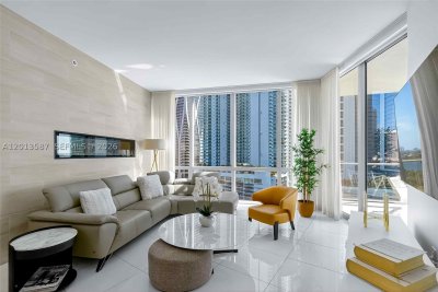 Paramount Miami WorldCenter Apt #1603