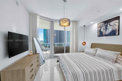 Alquiler de apartamento en Paramount Miami WorldCenter 1603